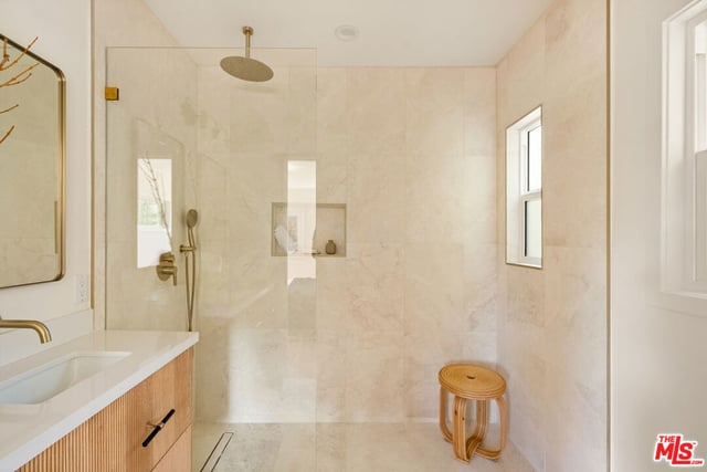 3141 E La Suvida Drive, Los Angeles, CA 90068 — photo 25 of 48