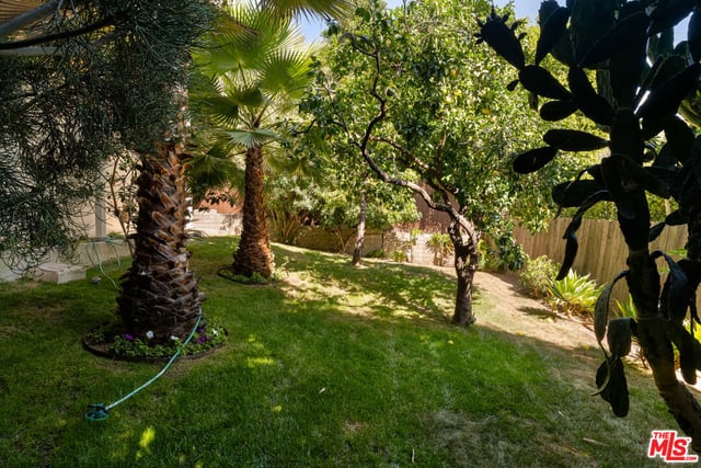 3141 E La Suvida Drive, Los Angeles, CA 90068 — photo 37 of 48
