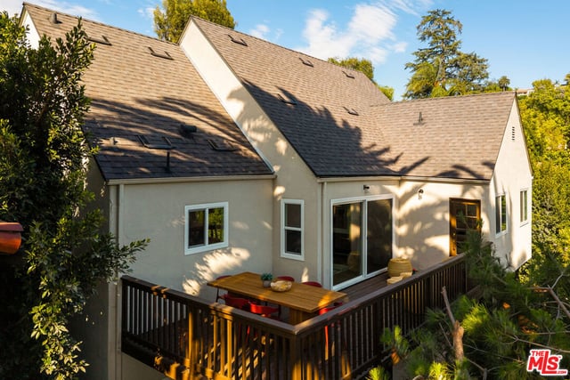 3141 E La Suvida Drive, Los Angeles, CA 90068 — photo 38 of 48