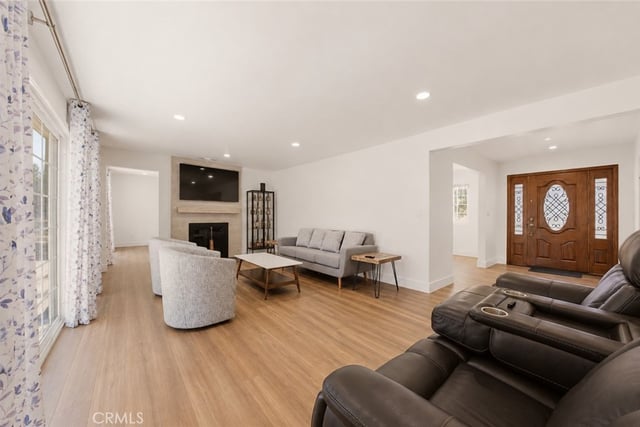 20800 Chatsworth Street, Chatsworth, CA 91311 — photo 12 of 42