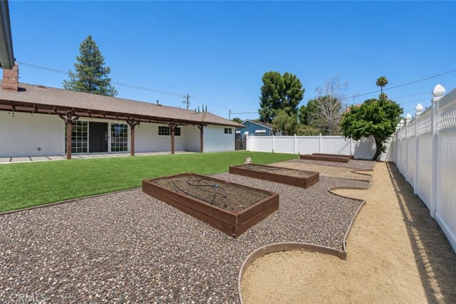 20800 Chatsworth Street, Chatsworth, CA 91311 — photo 33 of 42