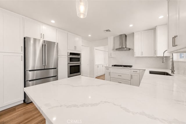 20800 Chatsworth Street, Chatsworth, CA 91311 — photo 7 of 42