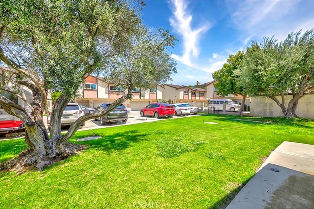 14012 Cerise Avenue, Hawthorne, CA 90250 — photo 37 of 47