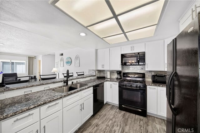14012 Cerise Avenue, Hawthorne, CA 90250 — photo 8 of 47