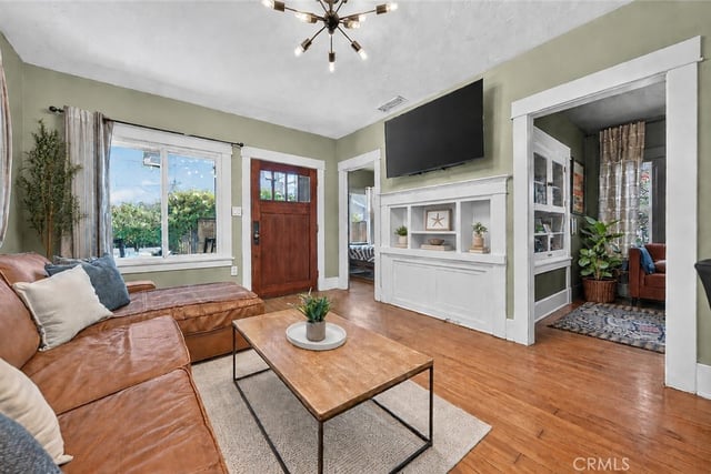 523 Olive, Long Beach, CA 90802 — photo 2 of 42