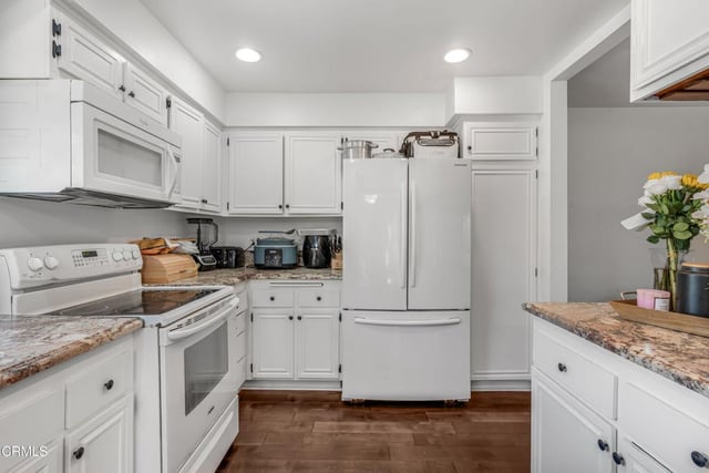 1541 Eucalyptus Circle, Thousand Oaks, CA 91360 — photo 11 of 28