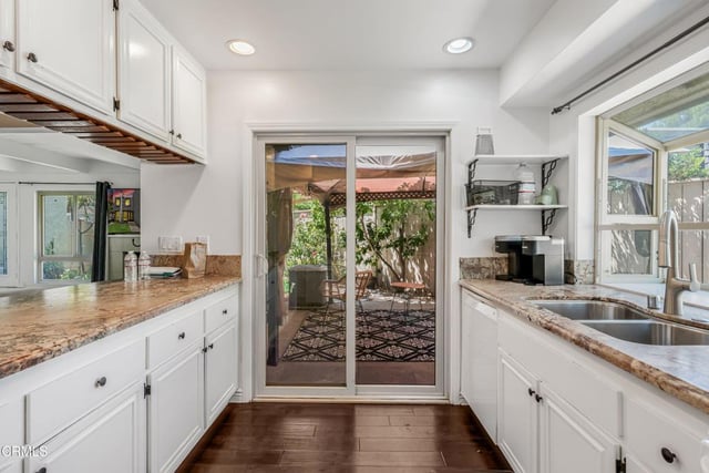 1541 Eucalyptus Circle, Thousand Oaks, CA 91360 — photo 12 of 28
