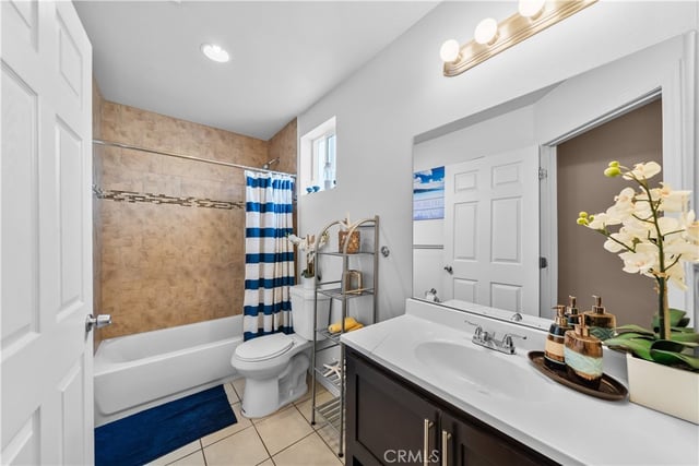 1404 E 110th, Los Angeles, CA 90059 — photo 11 of 28