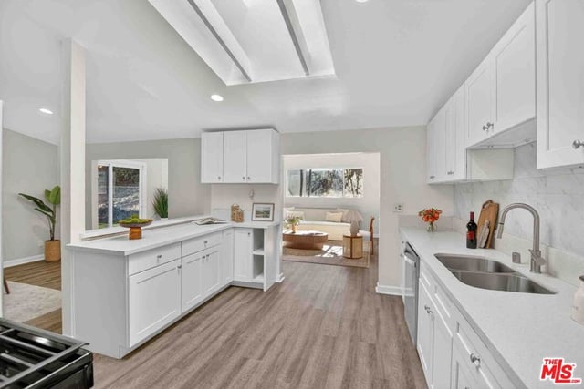 27706 Haxton Drive, Santa Clarita, CA 91351 — photo 6 of 21