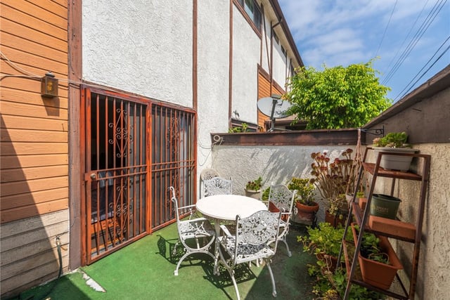 535 E 223rd Street 16, Carson, CA 90745 — photo 20 of 28