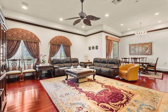 5369 Medina Road, Woodland Hills, CA 91364 — photo 11 of 72