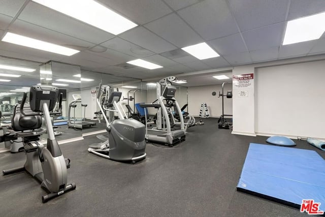 801 Ocean Avenue 206, Santa Monica, CA 90403 — photo 32 of 35