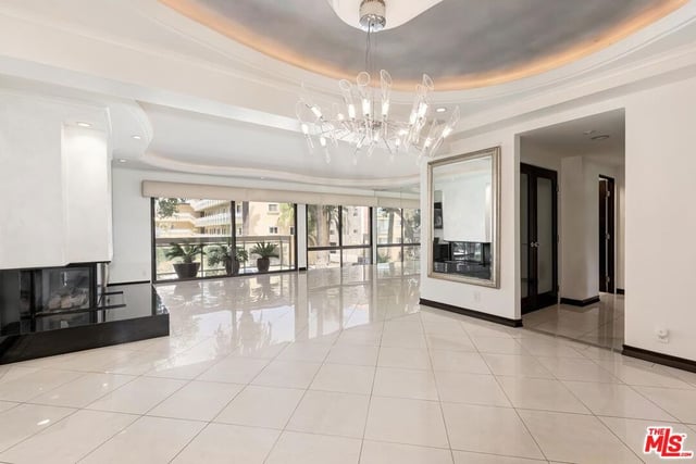 801 Ocean Avenue 206, Santa Monica, CA 90403 — photo 4 of 35