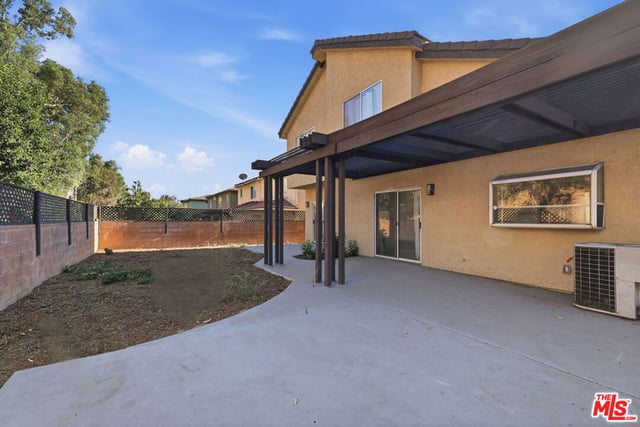 9400 Aqueduct Avenue, Los Angeles, CA 91343 — photo 29 of 31