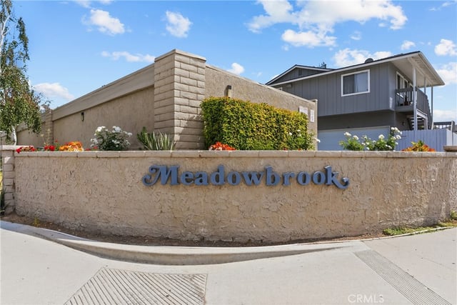 3452 Lockwood Court 24, Simi Valley, CA 93063 — photo 5 of 32