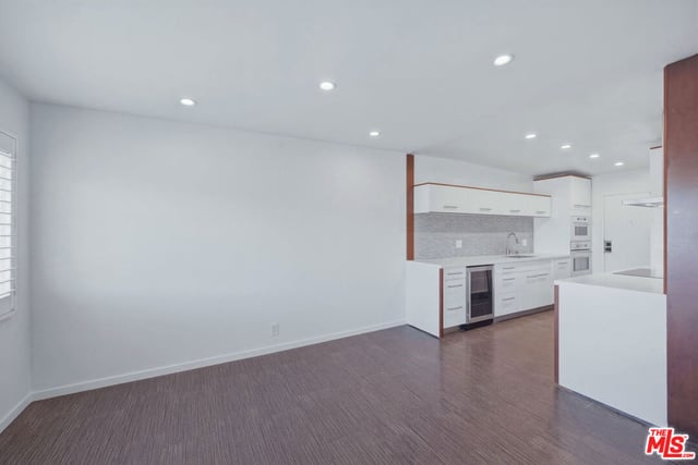 1121 N Olive Drive 302, West Hollywood, CA 90069 — photo 14 of 34