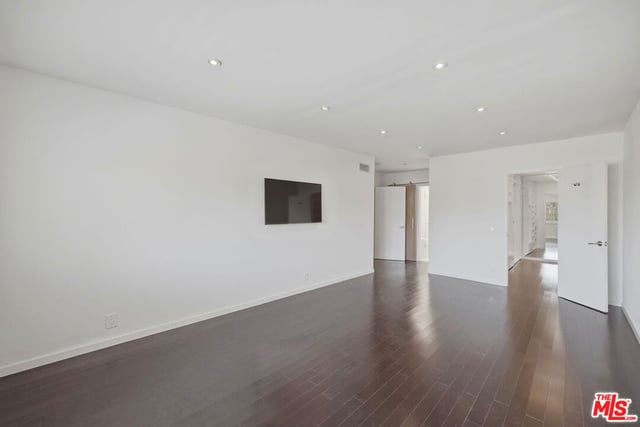 1121 N Olive Drive 302, West Hollywood, CA 90069 — photo 20 of 34