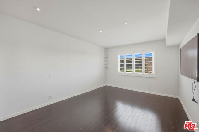 1121 N Olive Drive 302, West Hollywood, CA 90069 — photo 24 of 34