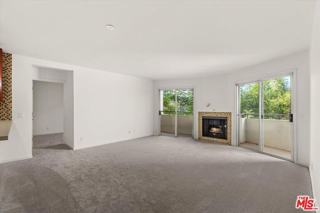 4702 Fulton Avenue 202, Sherman Oaks, CA 91423 — photo 4 of 22