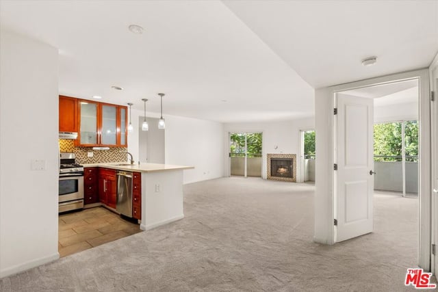 4702 Fulton Avenue 202, Sherman Oaks, CA 91423 — photo 8 of 22