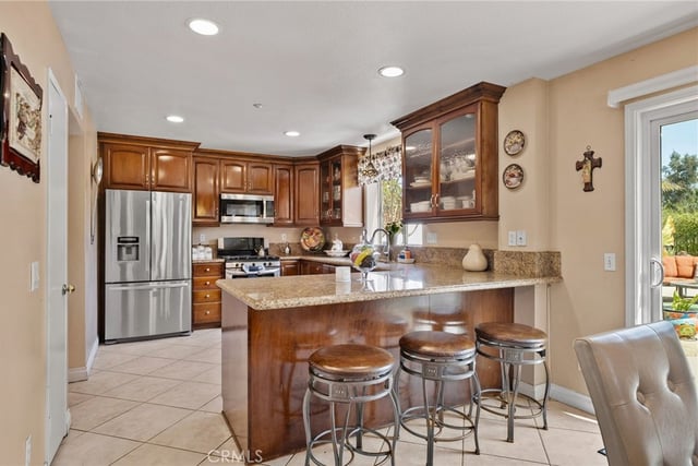 12200 Canyon Hill Avenue, Sylmar, CA 91342 — photo 12 of 34