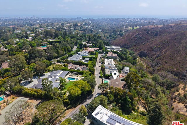 1545 Umeo Road, Los Angeles, CA 90272 — photo 4 of 30