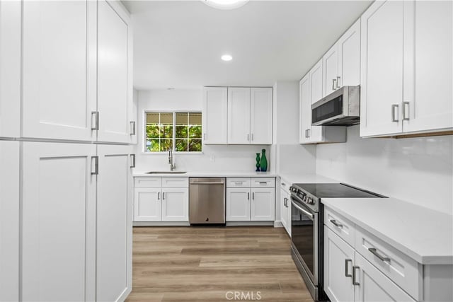16615 Tupper Street, North Hills, CA 91343 — photo 17 of 33
