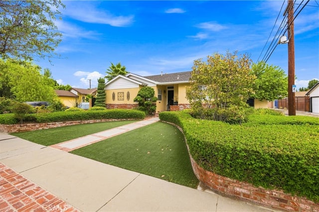 16615 Tupper Street, North Hills, CA 91343 — photo 3 of 33