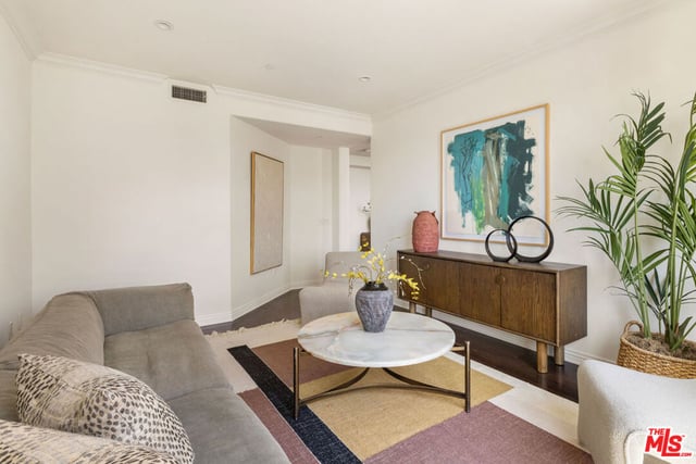 558 Caruso Avenue, Glendale, CA 91210 — photo 17 of 42