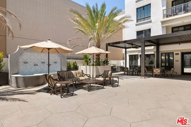 558 Caruso Avenue, Glendale, CA 91210 — photo 31 of 42