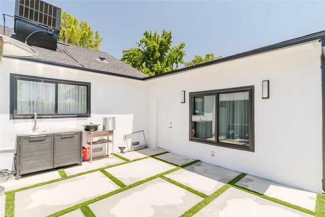 10414 Tiara Street, North Hollywood, CA 91601 — photo 33 of 39