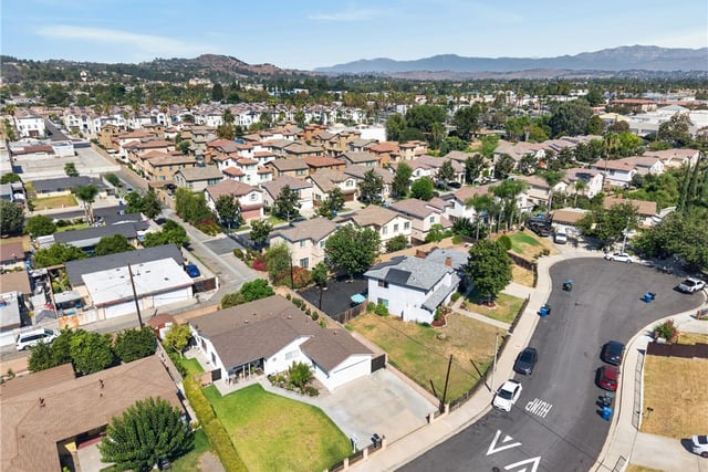 2211 Angela, Pomona, CA 91766 — photo 4 of 21