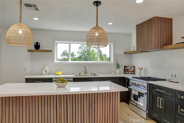 5218 Barker Drive, Los Angeles, CA 90042 — photo 13 of 36