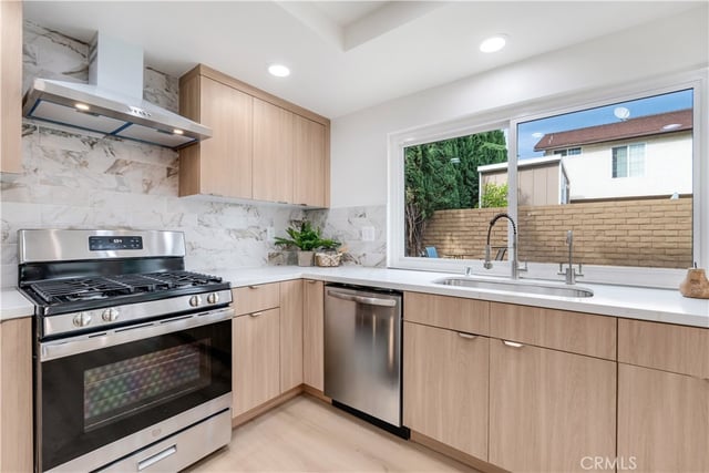 20657 Septo, Chatsworth, CA 91311 — photo 17 of 56