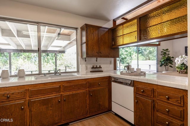 579 Laguna Road, Pasadena, CA 91105 — photo 14 of 34