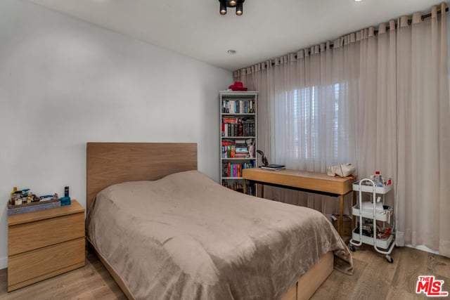 6729 Ensign Avenue, Los Angeles, CA 91606 — photo 15 of 33