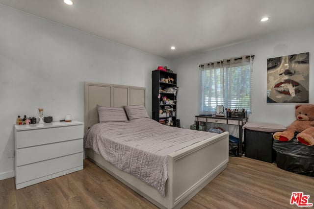 6729 Ensign Avenue, Los Angeles, CA 91606 — photo 18 of 33