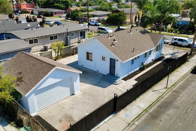 1115 S Acacia, Compton, CA 90220 — photo 3 of 20