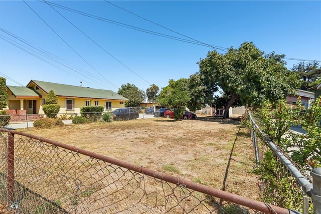 3803 W 107th Street, Inglewood, CA 90303 — photo 2 of 12