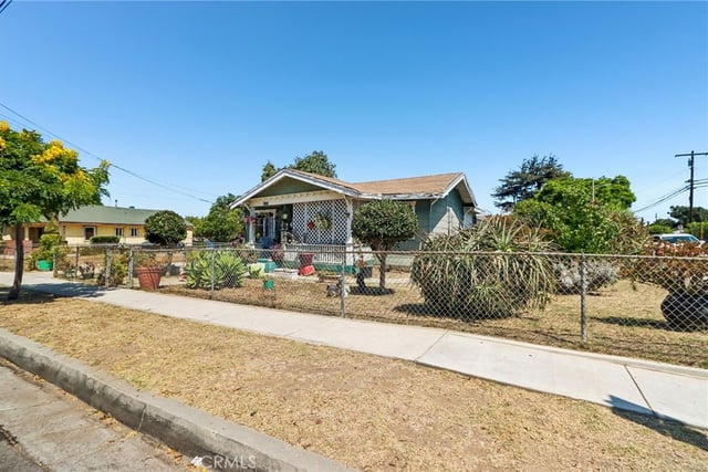 3803 W 107th Street, Inglewood, CA 90303 — photo 3 of 12