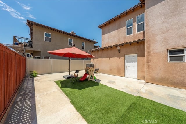 658 E. Phillips Boulevard, Pomona, CA 91766 — photo 15 of 36