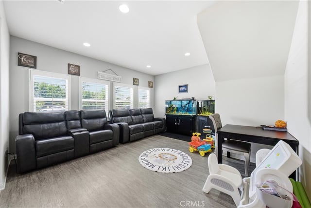658 E. Phillips Boulevard, Pomona, CA 91766 — photo 8 of 36