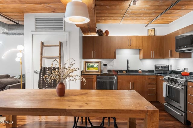 530 S Hewitt Street 244, Los Angeles, CA 90013 — photo 4 of 35