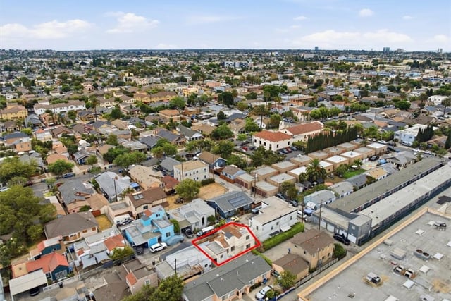 400 E 21st, Long Beach, CA 90806 — photo 19 of 53
