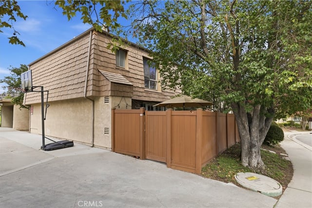 27511 Endeavor St, Agoura Hills, CA 91301 — photo 33 of 42
