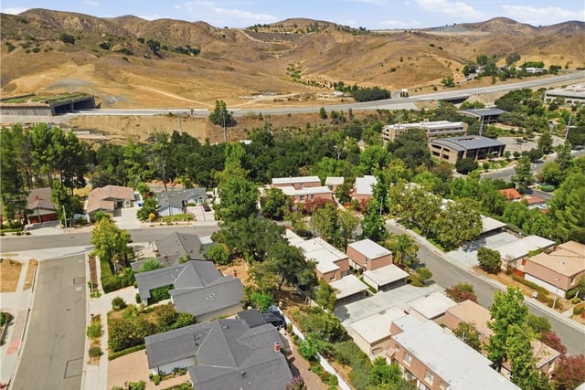 27511 Endeavor St, Agoura Hills, CA 91301 — photo 38 of 42
