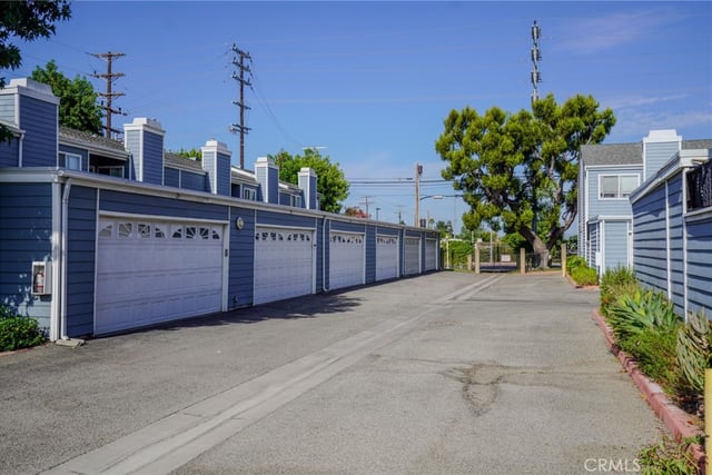 15735 Nordhoff 26, Los Angeles, CA 91343 — photo 60 of 61