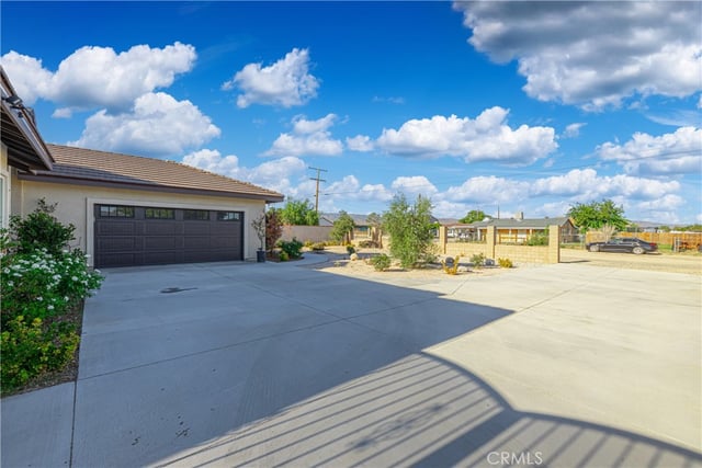 42620 25th W, Lancaster, CA 93536 — photo 4 of 40
