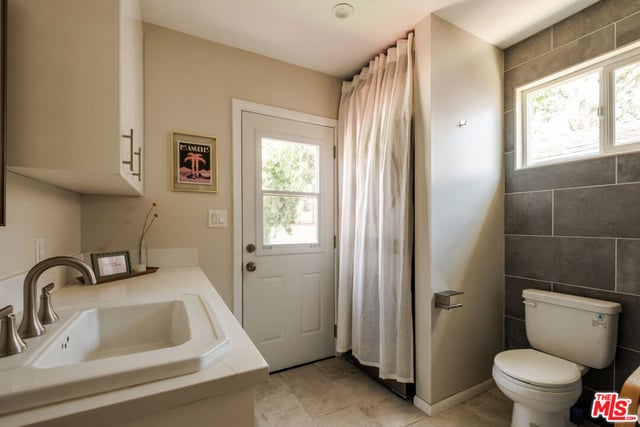 5640 Greenbush Avenue, Los Angeles, CA 91401 — photo 20 of 31