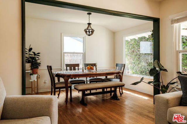 5640 Greenbush Avenue, Los Angeles, CA 91401 — photo 7 of 31
